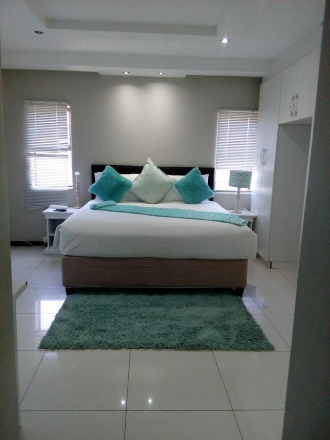 Shoes Guest House 2 Mthatha Exterior photo